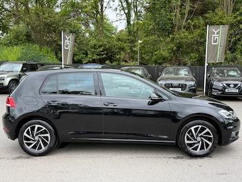Used Volkswagen Golf 2019 for sale - 78558361: Photo