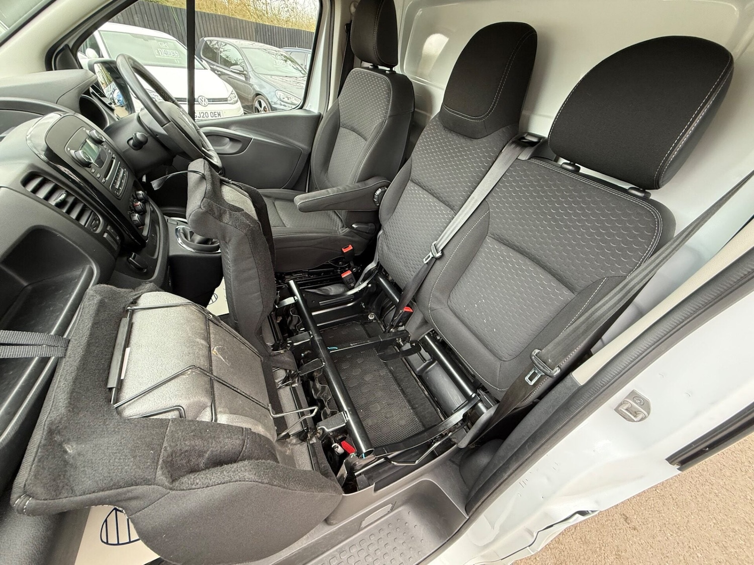 Used Vauxhall Vivaro 2015 for sale - 77873514: Photo 26