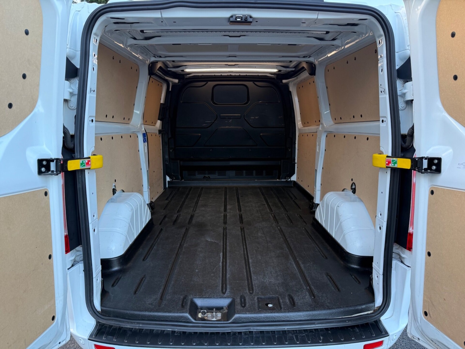 Used Ford Transit Custom 2023 for sale - 76748068: Photo 38