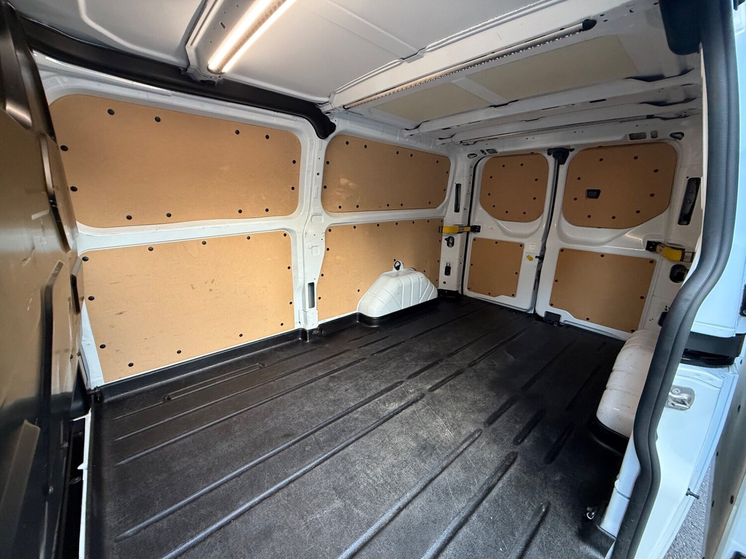 Used Ford Transit Custom 2023 for sale - 76748068: Photo 40