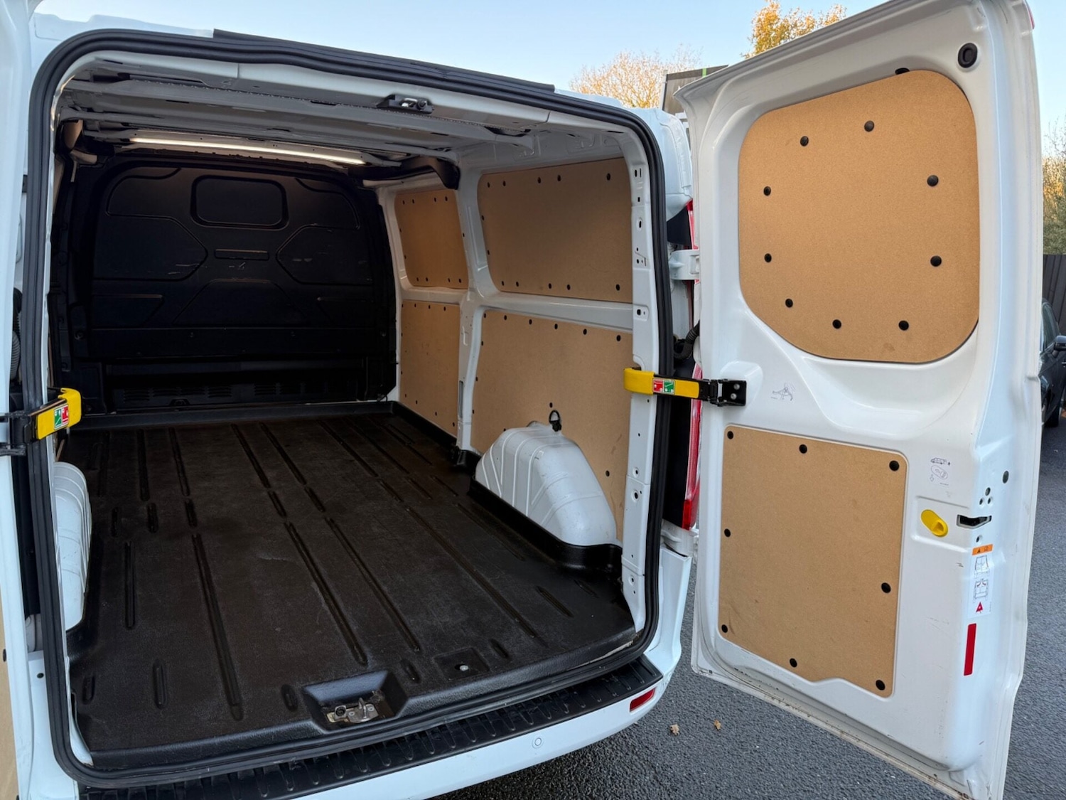 Used Ford Transit Custom 2023 for sale - 76748068: Photo 42