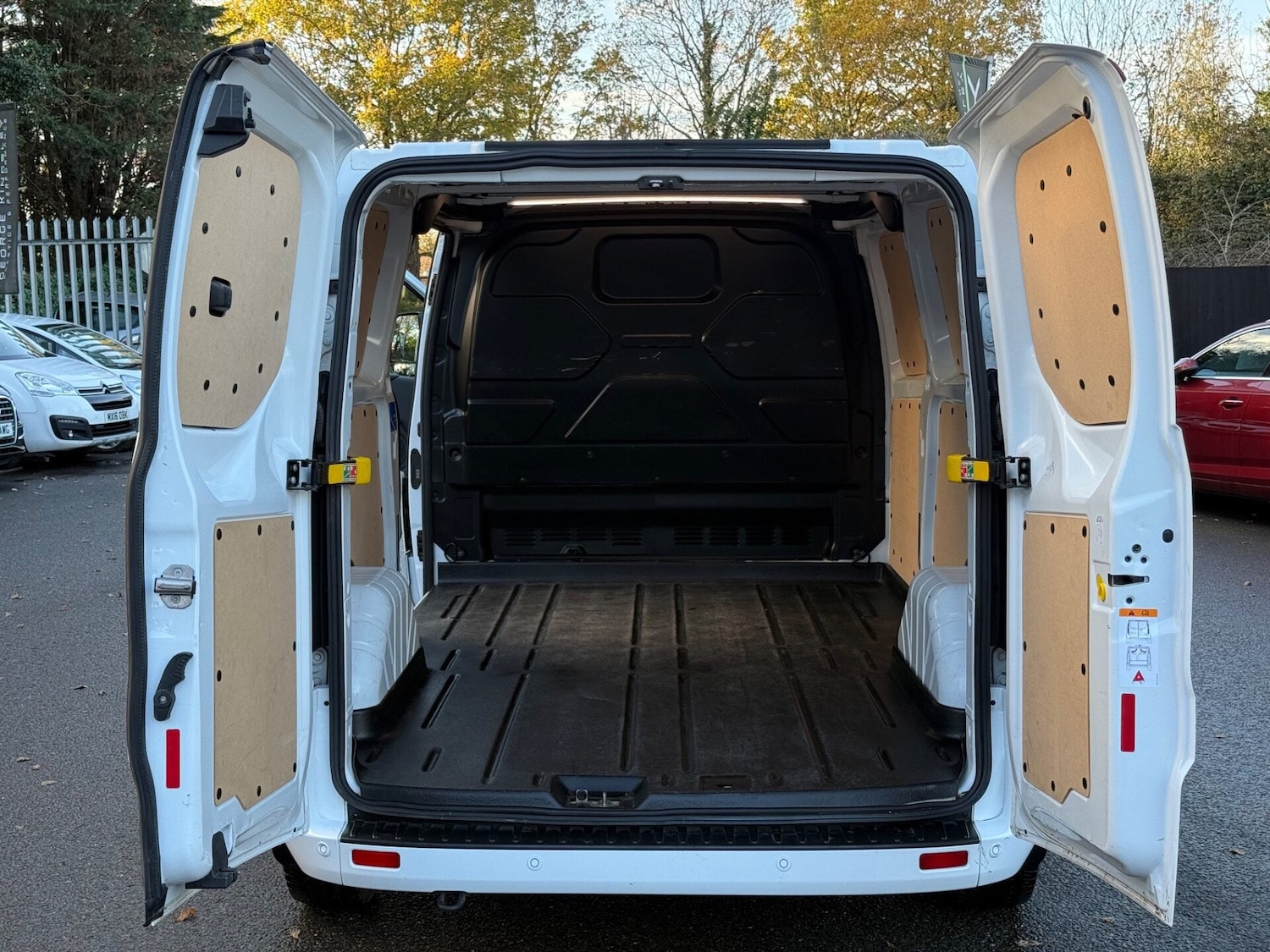 Used Ford Transit Custom 2023 for sale - 76748068: Photo 7