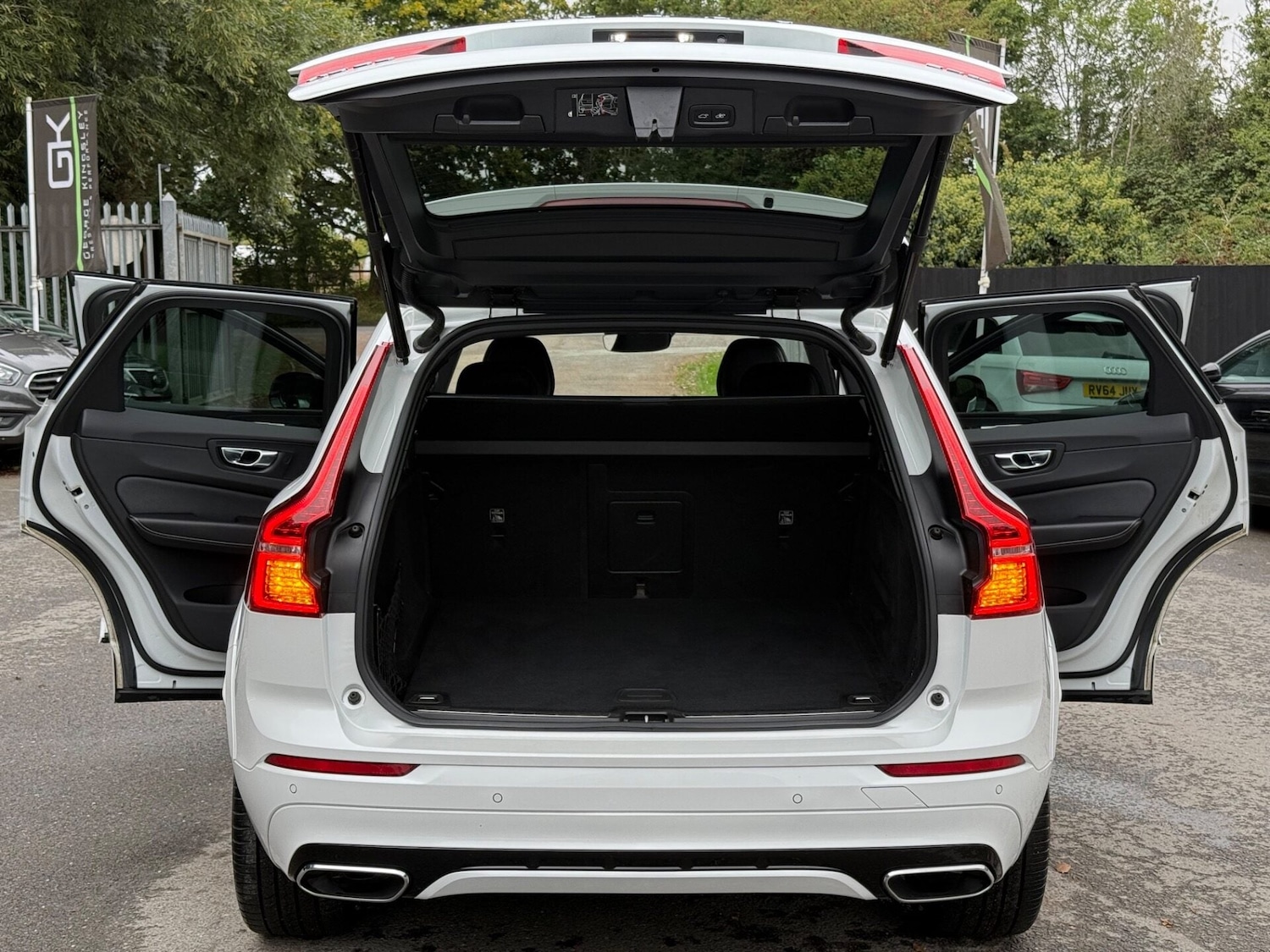 Used Volvo XC60 2019 for sale - 77211365: Photo 24