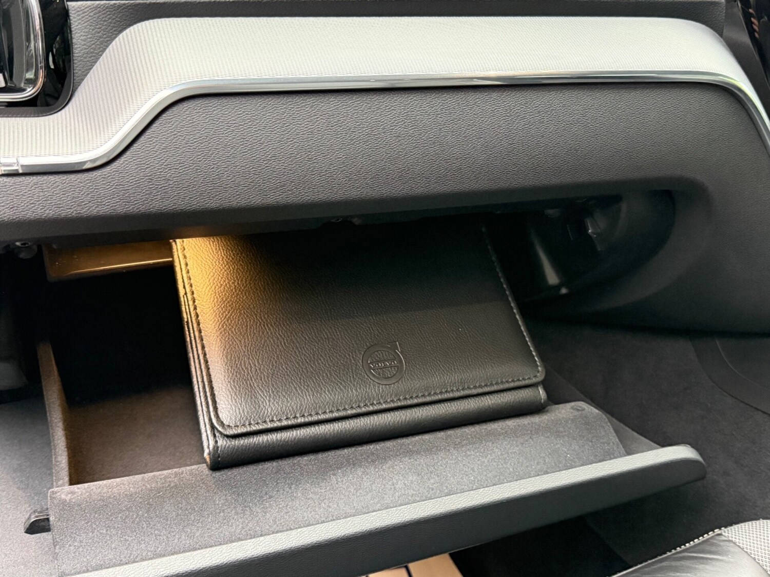 Used Volvo XC60 2019 for sale - 77211365: Photo 60