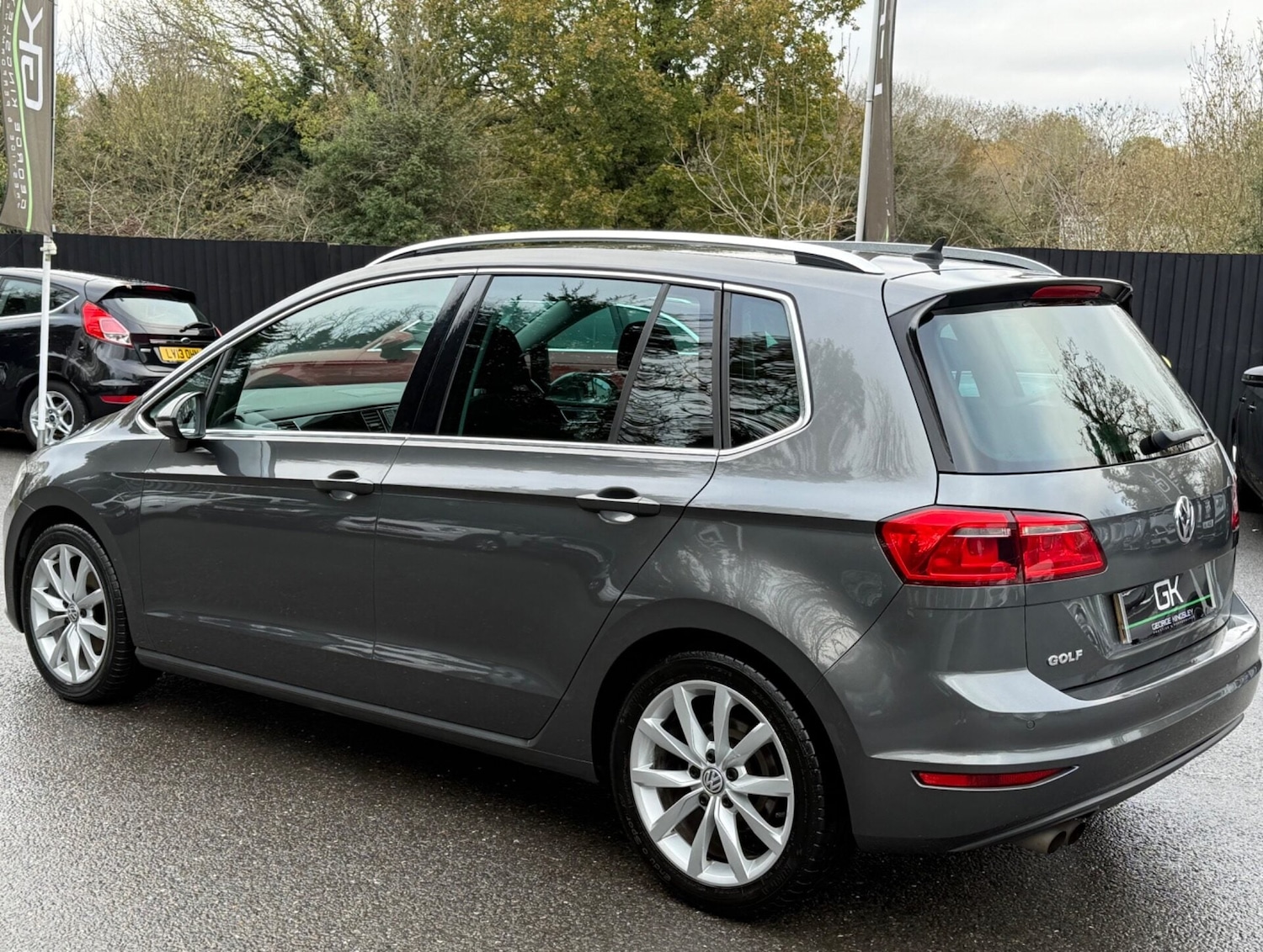 Used Volkswagen Golf SV 2017 for sale - 76748084: Photo 2