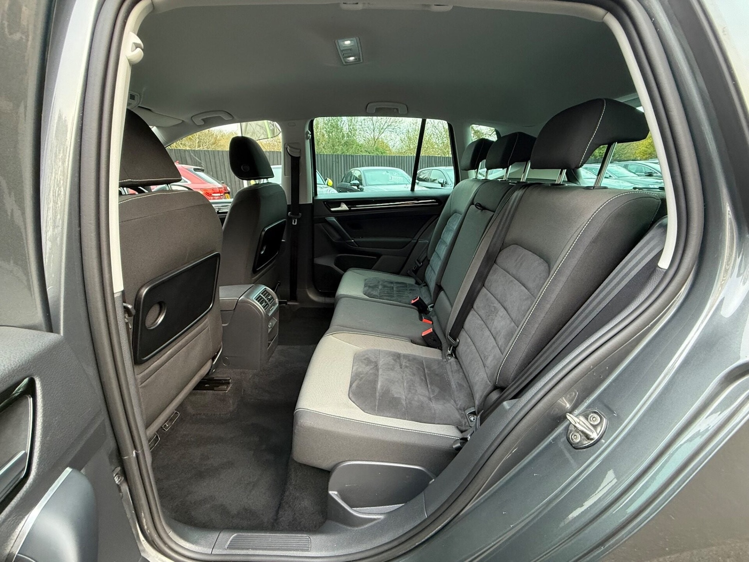 Used Volkswagen Golf SV 2017 for sale - 76748084: Photo 24