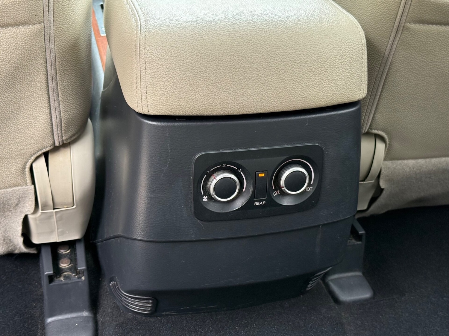 Used Mitsubishi Shogun 2013 for sale - 76312220: Photo 29