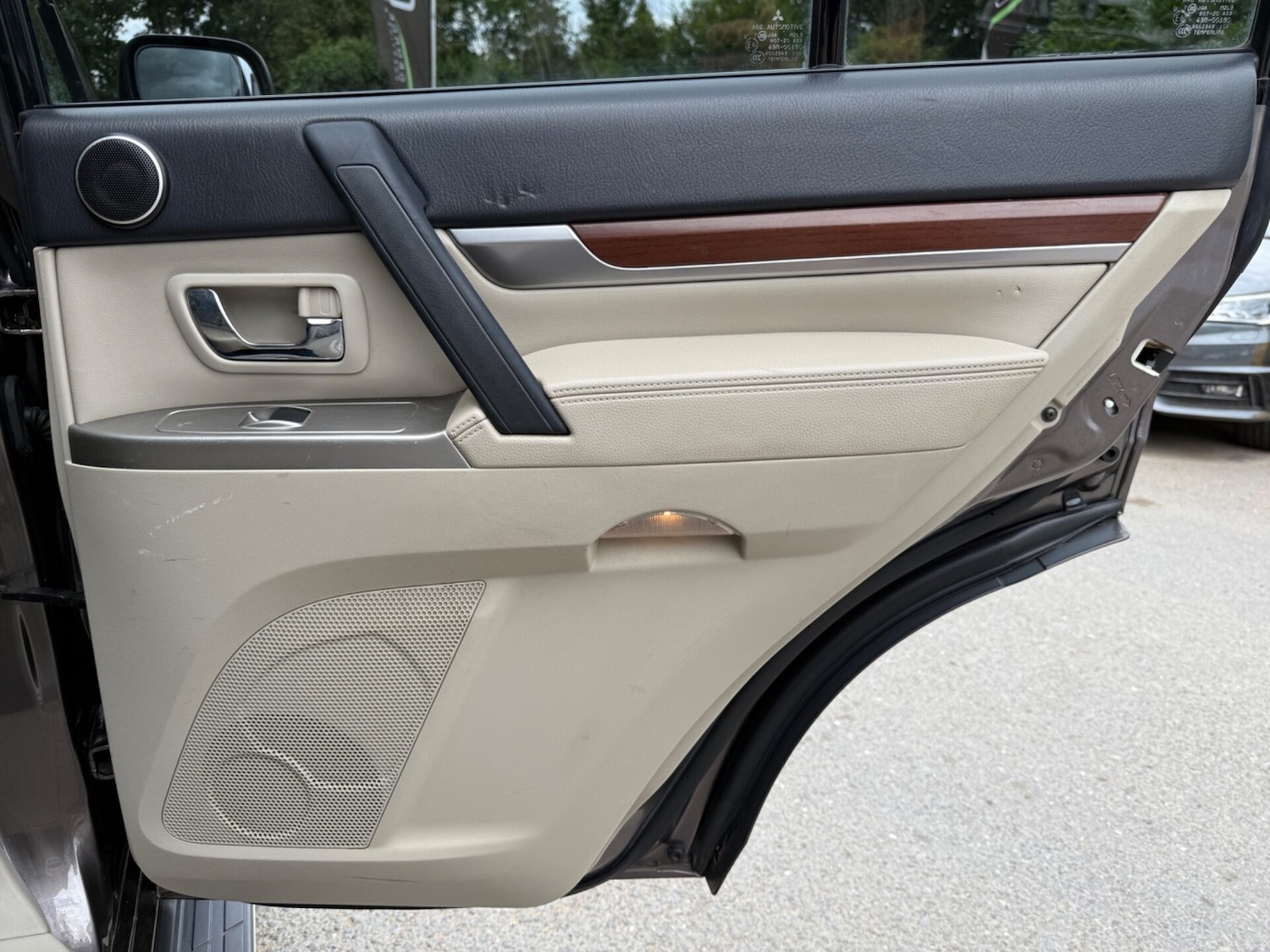 Used Mitsubishi Shogun 2013 for sale - 76312220: Photo 36