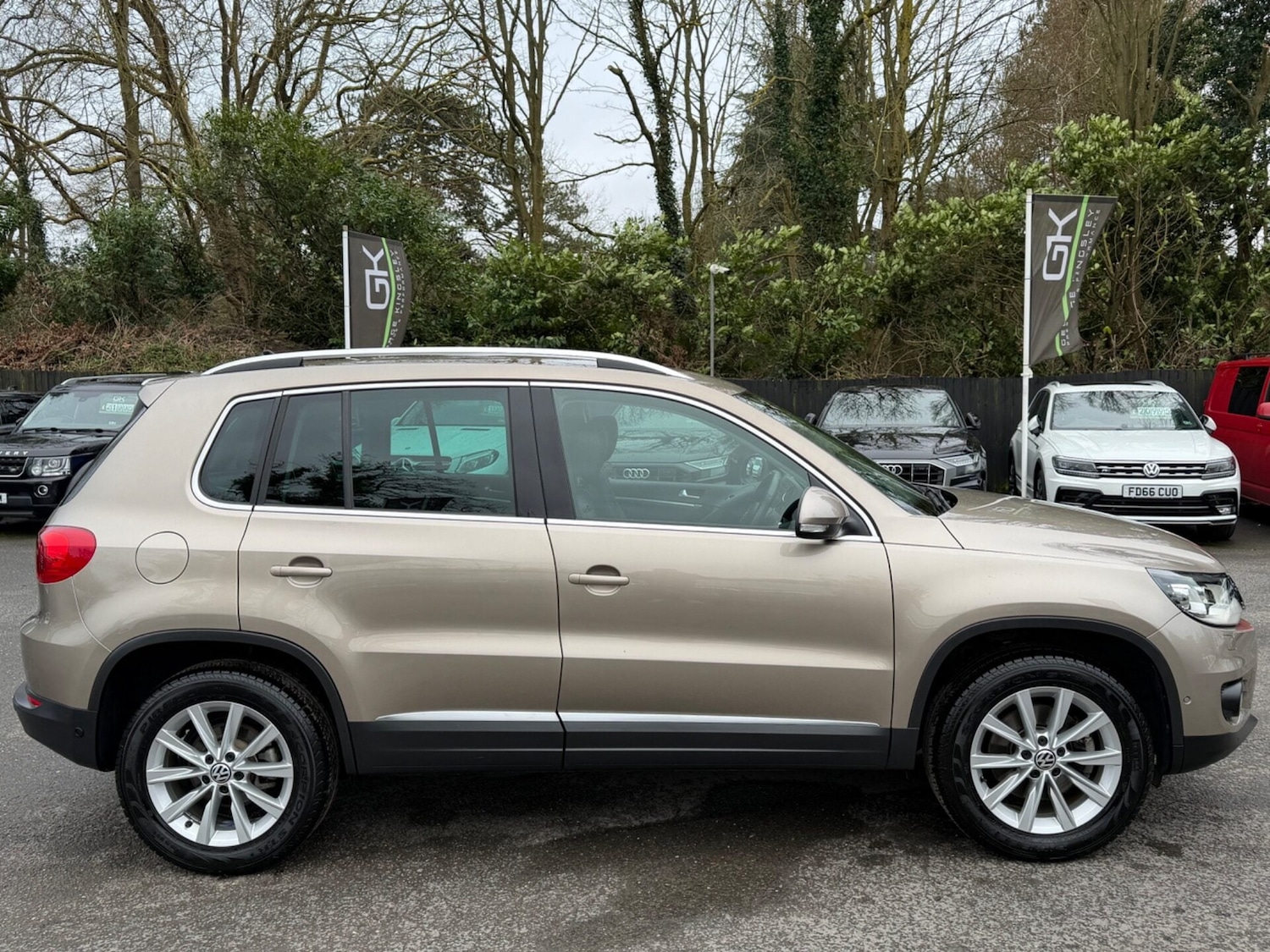 Used Volkswagen Tiguan 2012 for sale - 77555001: Photo 2