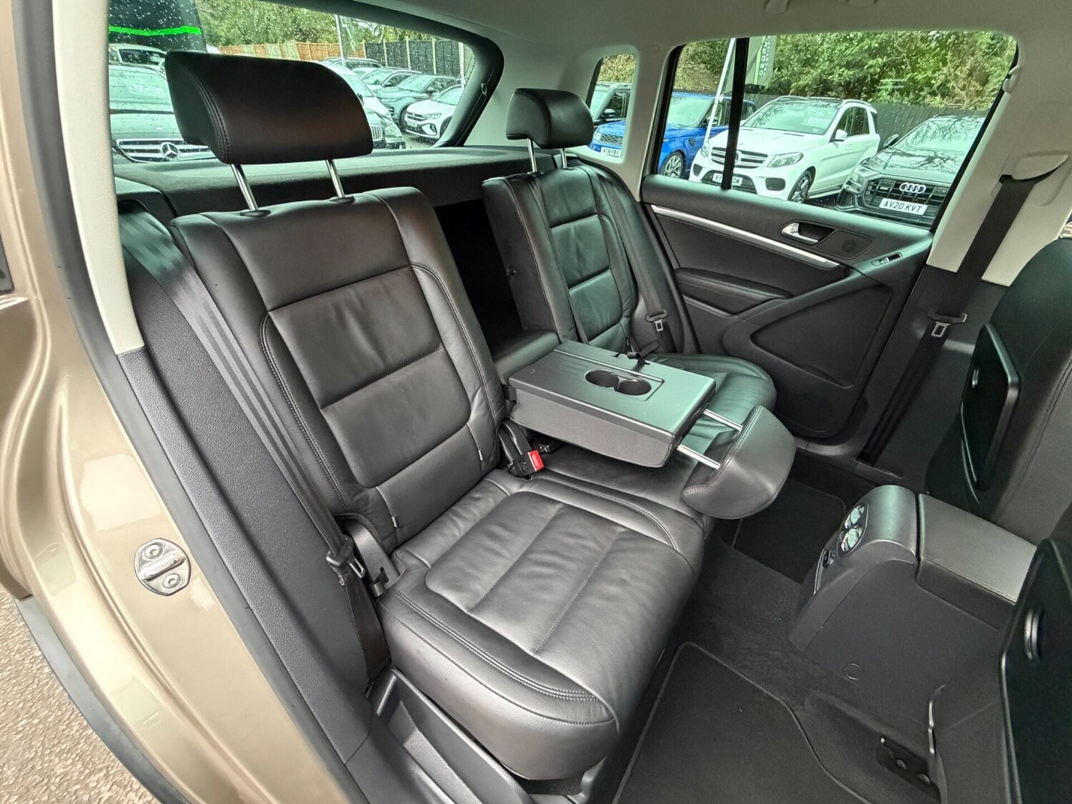 Used Volkswagen Tiguan 2012 for sale - 77555001: Photo 24