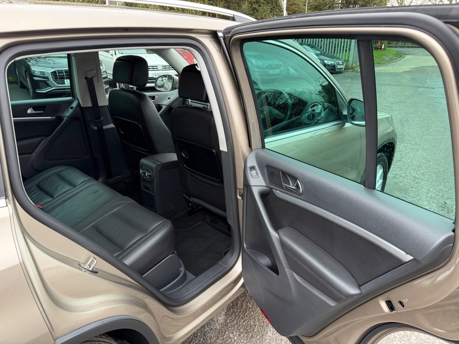 Used Volkswagen Tiguan 2012 for sale - 77555001: Photo 25