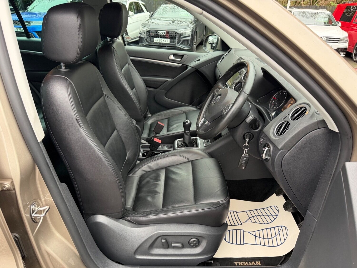 Used Volkswagen Tiguan 2012 for sale - 77555001: Photo 28