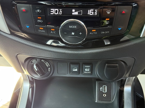 Used Nissan Navara 2021 for sale - 75604283: Photo 37