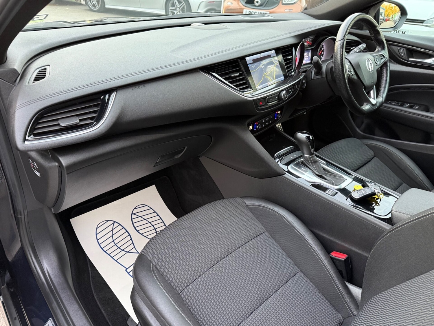 Used Vauxhall Insignia 2018 for sale - 77888313: Photo 25