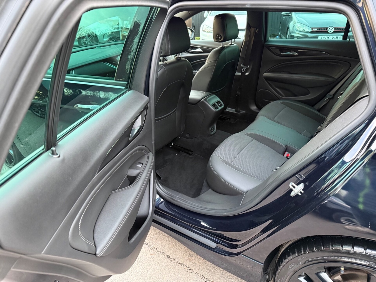 Used Vauxhall Insignia 2018 for sale - 77888313: Photo 28