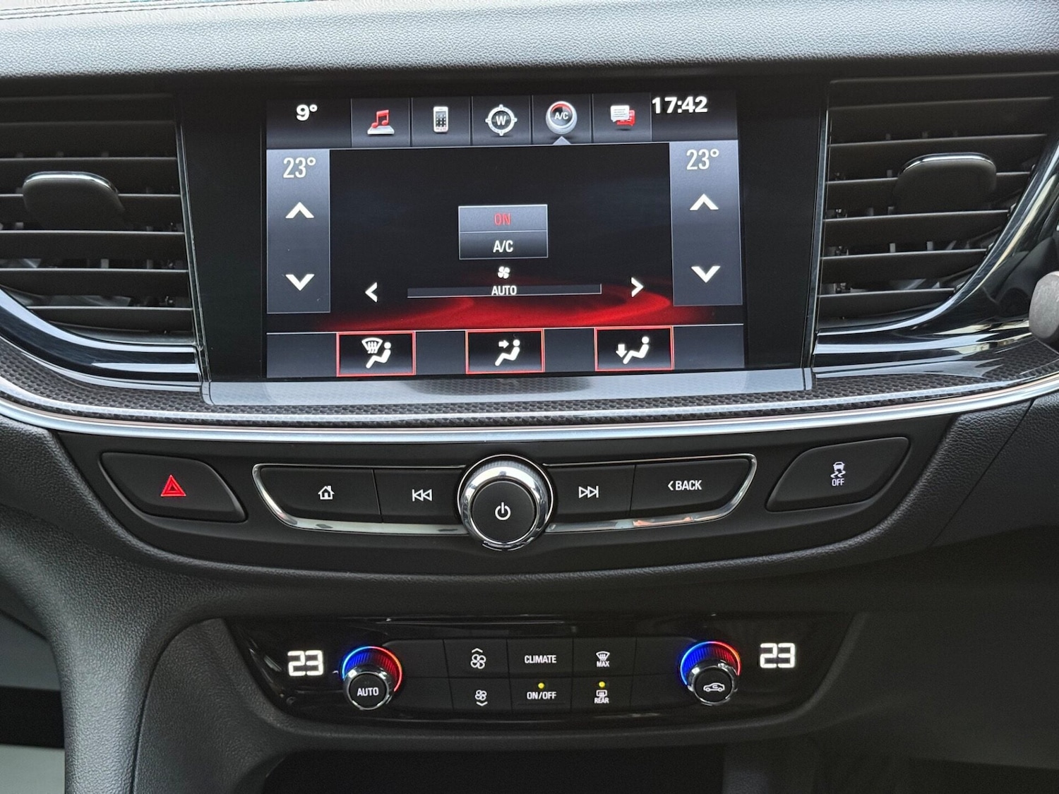 Used Vauxhall Insignia 2018 for sale - 77888313: Photo 39