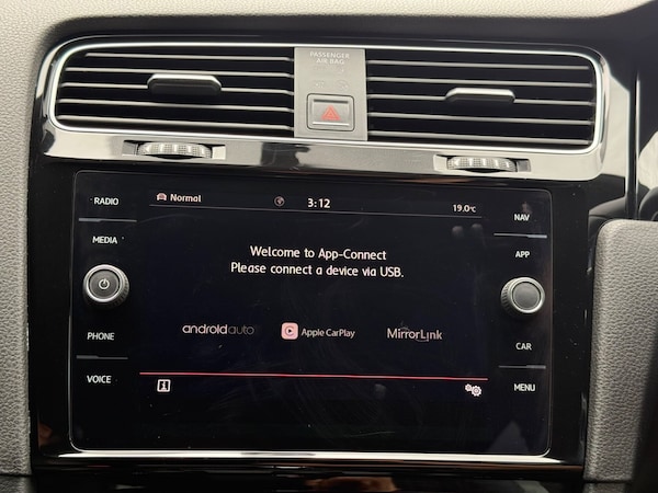 Used Volkswagen Golf 2018 for sale - 75481673: Photo 36