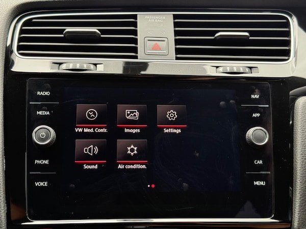 Used Volkswagen Golf 2018 for sale - 75481673: Photo 45