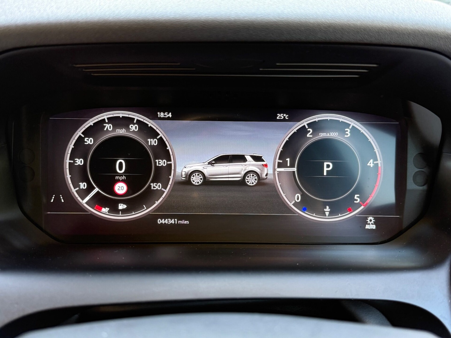 Used Land Rover Discovery Sport 2020 for sale - 76588306: Photo 41