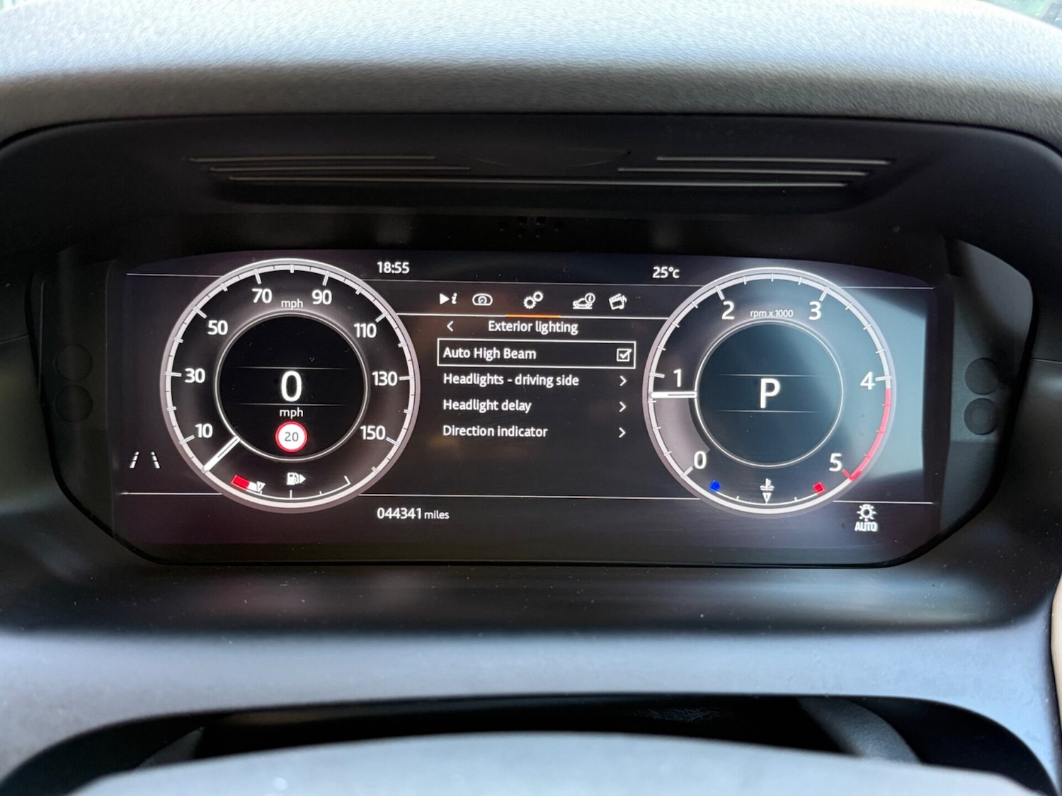 Used Land Rover Discovery Sport 2020 for sale - 76588306: Photo 44