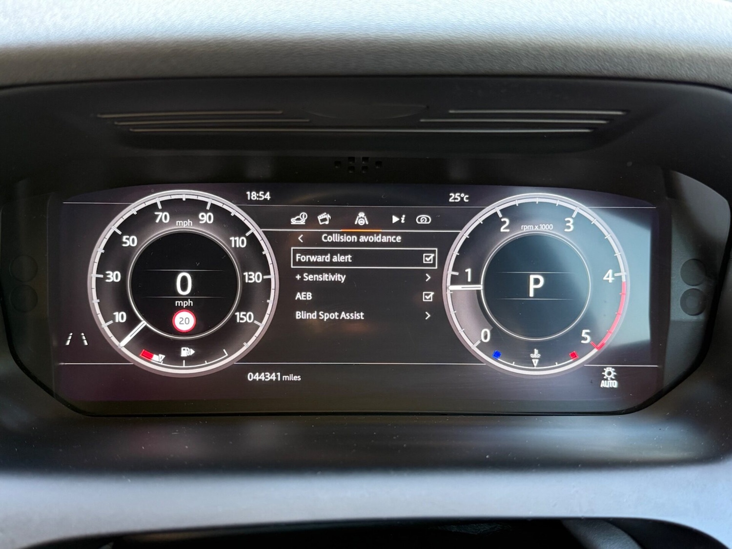 Used Land Rover Discovery Sport 2020 for sale - 76588306: Photo 45