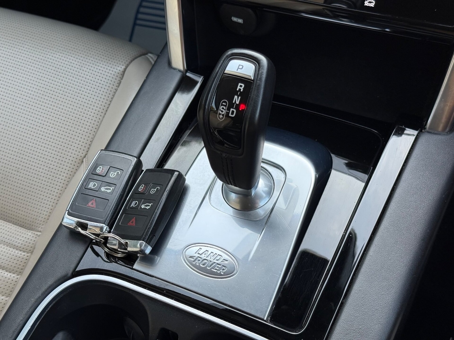 Used Land Rover Discovery Sport 2020 for sale - 76588306: Photo 54