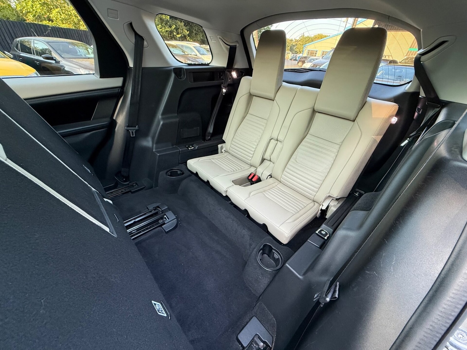 Used Land Rover Discovery Sport 2020 for sale - 76588306: Photo 60