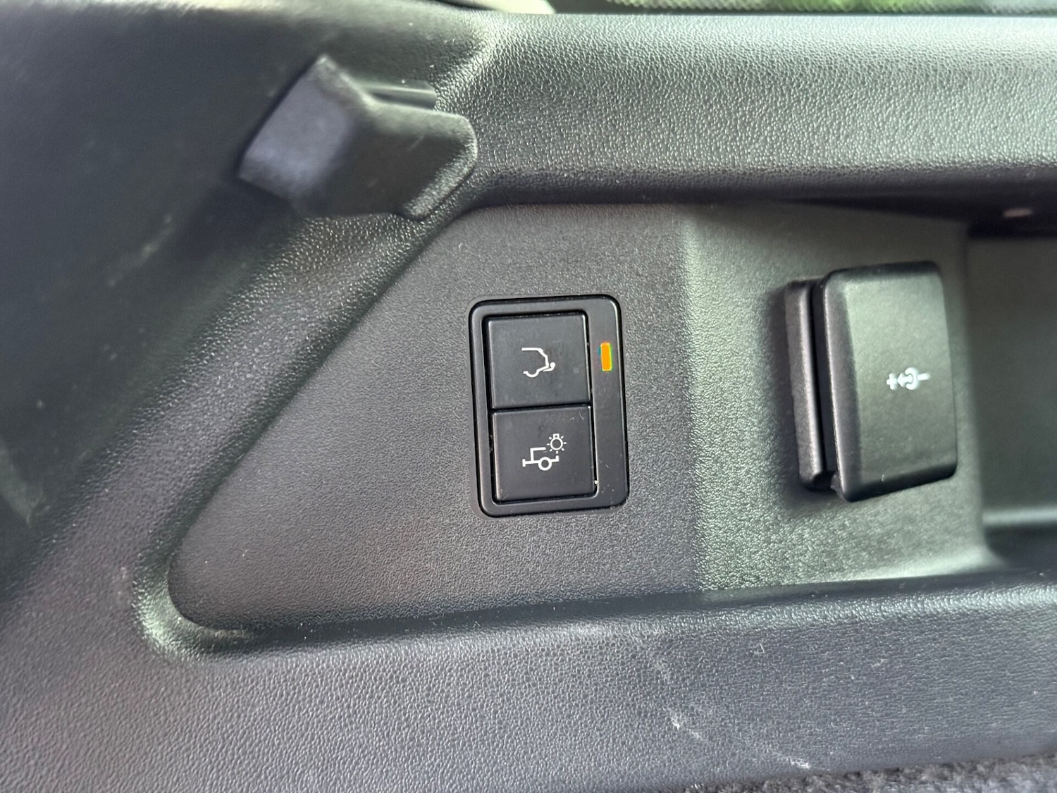 Used Land Rover Discovery Sport 2020 for sale - 76588306: Photo 65