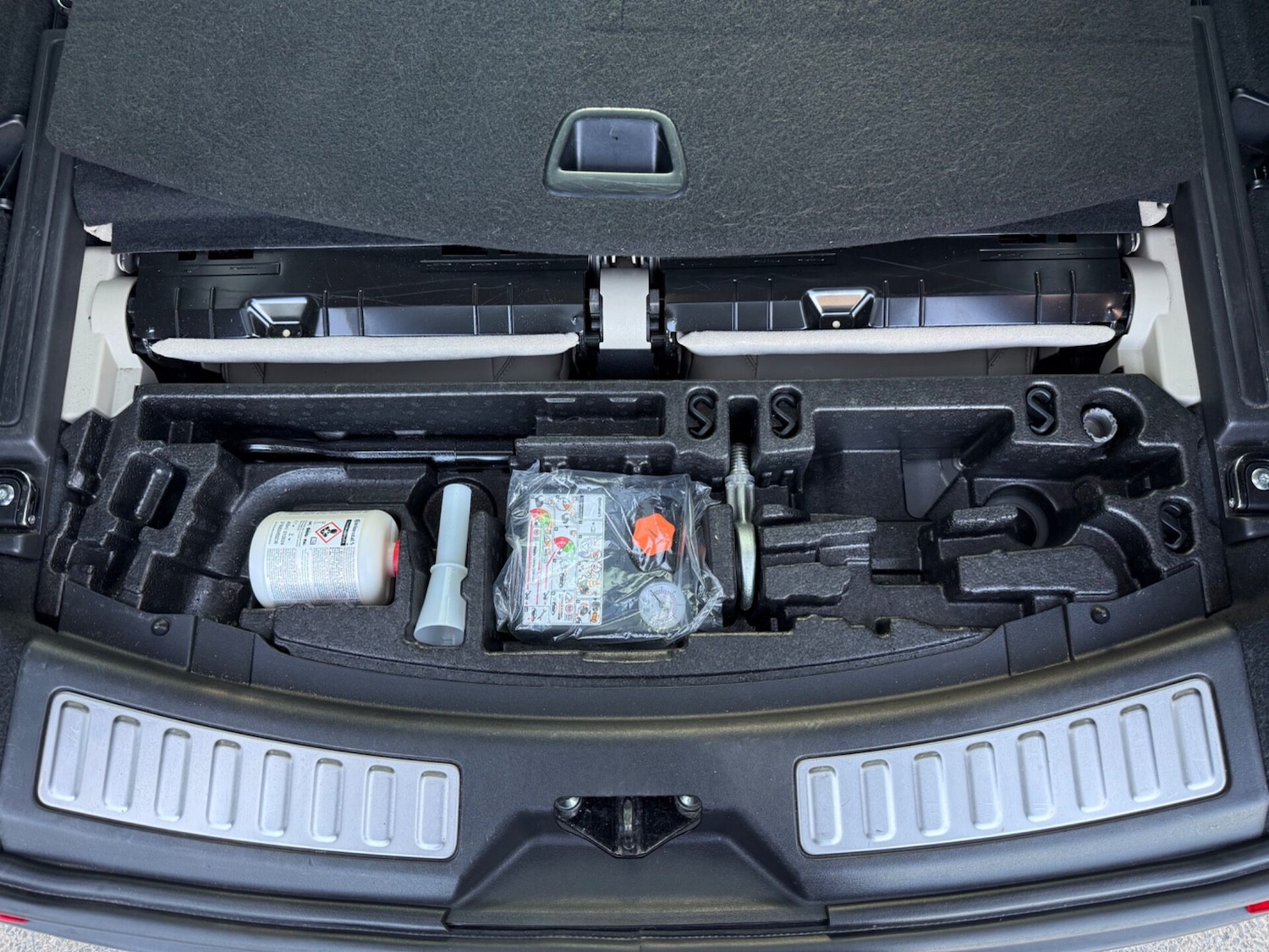 Used Land Rover Discovery Sport 2020 for sale - 76588306: Photo 67