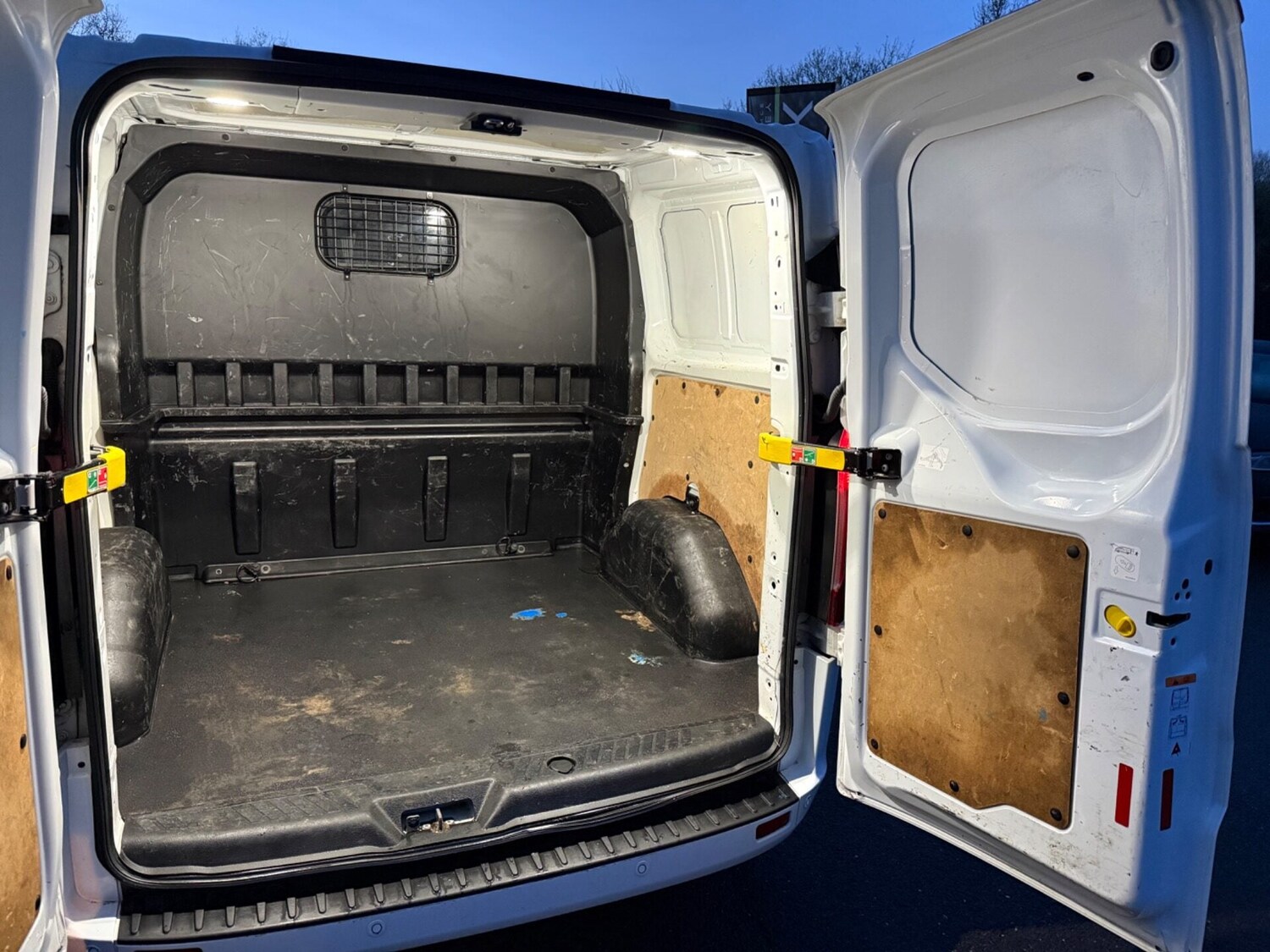 Used Ford Transit Custom 2019 for sale - 77363404: Photo 43