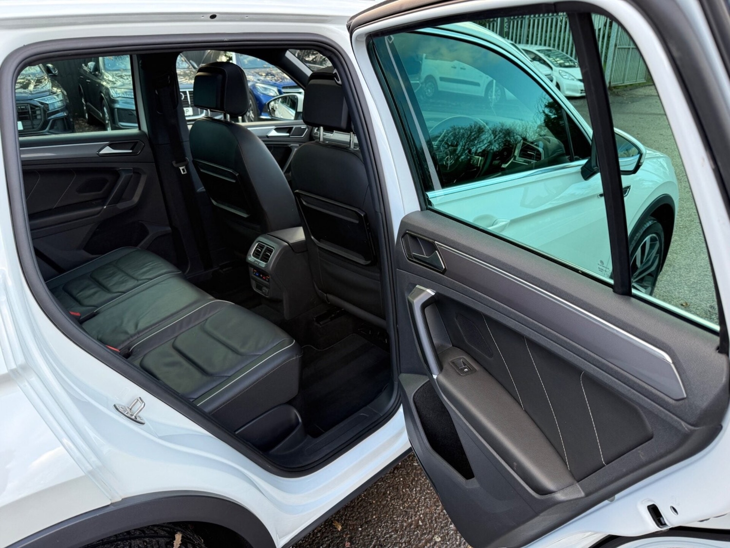 Used Volkswagen Tiguan 2016 for sale - 76904476: Photo 36