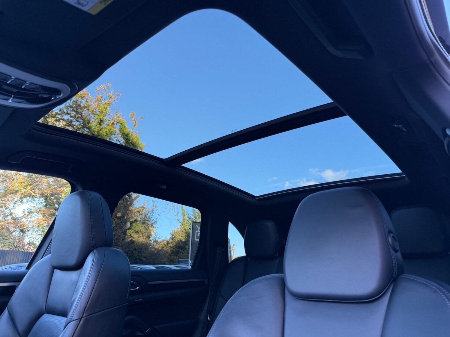 Used Porsche Cayenne 2018 for sale - 76450450: Photo 3