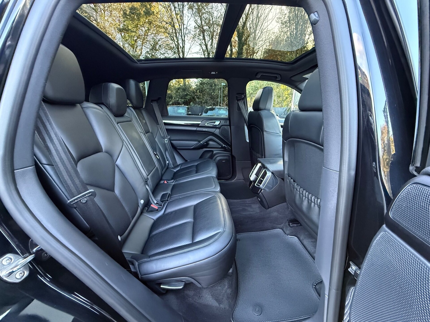 Used Porsche Cayenne 2018 for sale - 76450450: Photo 34