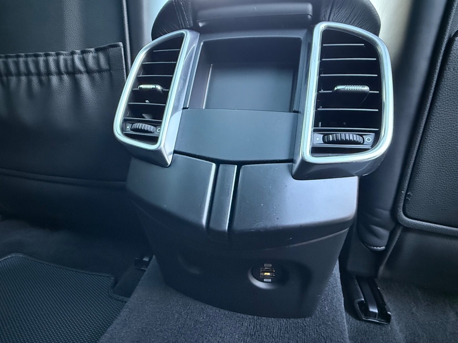 Used Porsche Cayenne 2018 for sale - 76450450: Photo 38