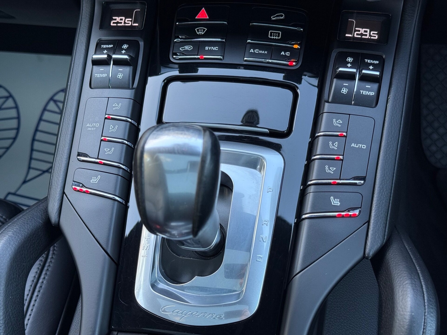 Used Porsche Cayenne 2018 for sale - 76450450: Photo 49