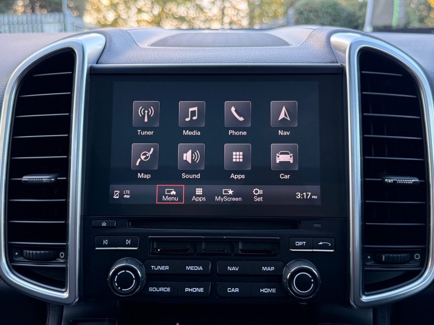 Used Porsche Cayenne 2018 for sale - 76450450: Photo 54