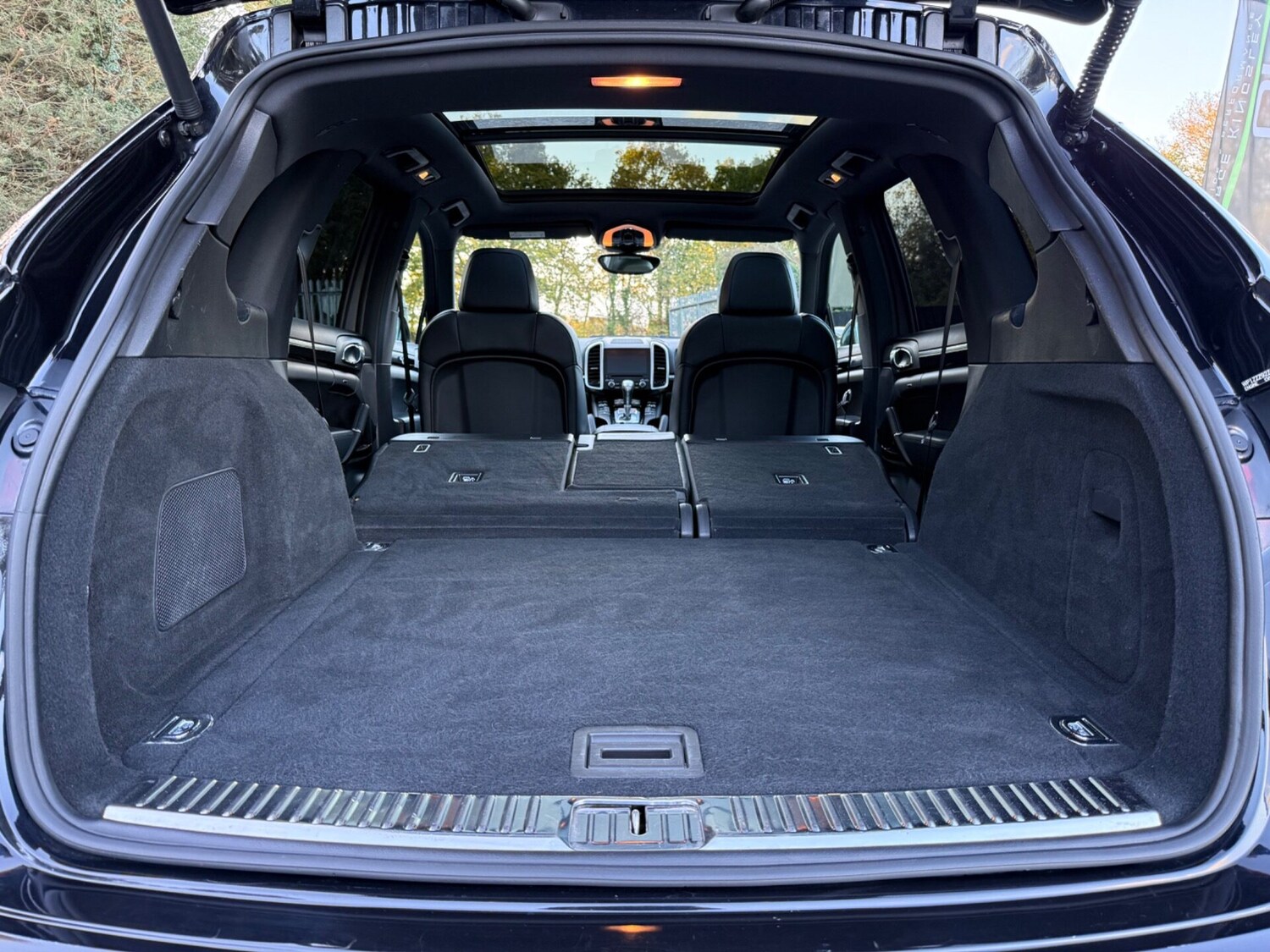 Used Porsche Cayenne 2018 for sale - 76450450: Photo 66