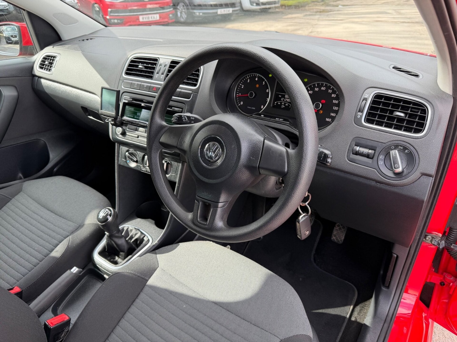 Used Volkswagen Polo 2013 for sale - 77844853: Photo 14