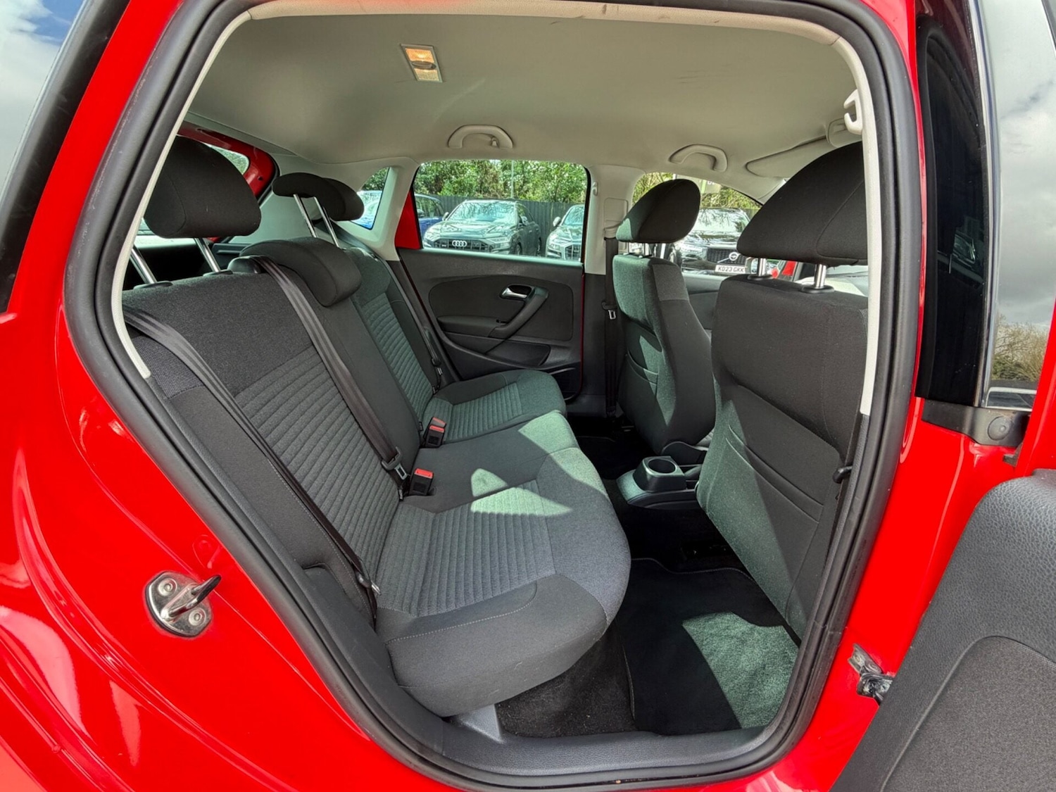 Used Volkswagen Polo 2013 for sale - 77844853: Photo 27