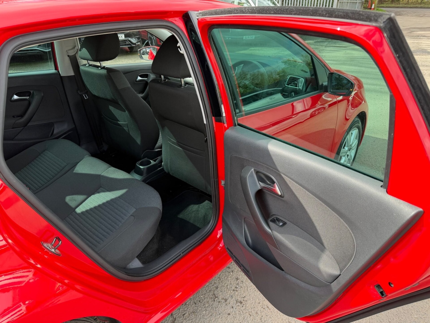 Used Volkswagen Polo 2013 for sale - 77844853: Photo 31