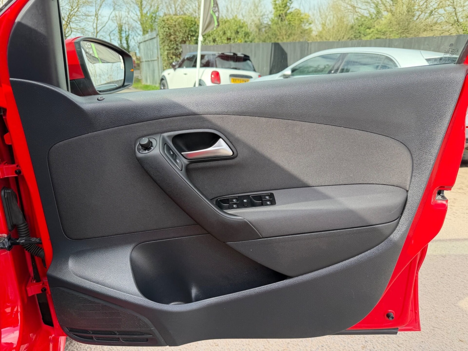 Used Volkswagen Polo 2013 for sale - 77844853: Photo 32