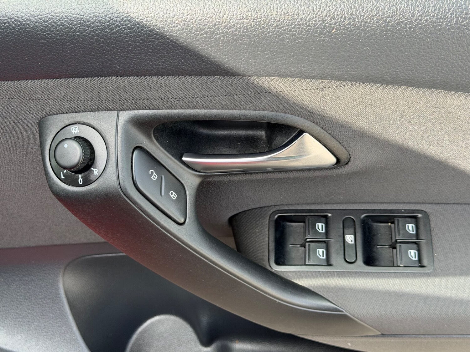 Used Volkswagen Polo 2013 for sale - 77844853: Photo 34