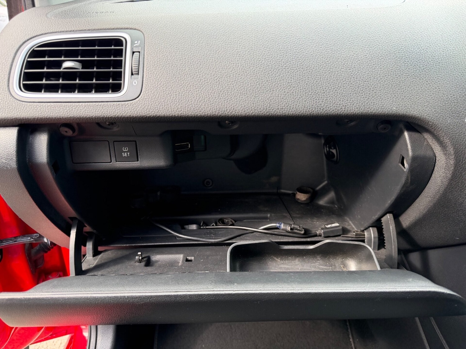 Used Volkswagen Polo 2013 for sale - 77844853: Photo 39