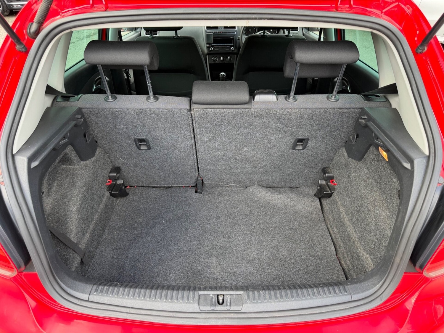 Used Volkswagen Polo 2013 for sale - 77844853: Photo 41