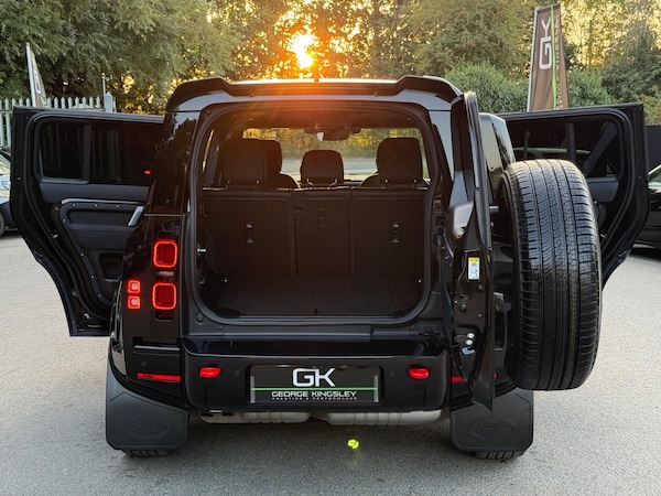 Used Land Rover Defender 2021 for sale - 75627025: Photo 23