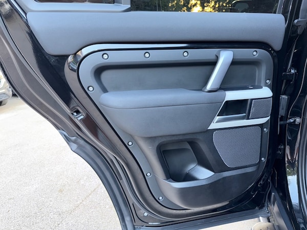 Used Land Rover Defender 2021 for sale - 75627025: Photo 31