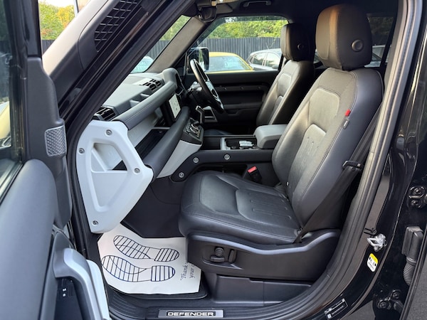 Used Land Rover Defender 2021 for sale - 75627025: Photo 3