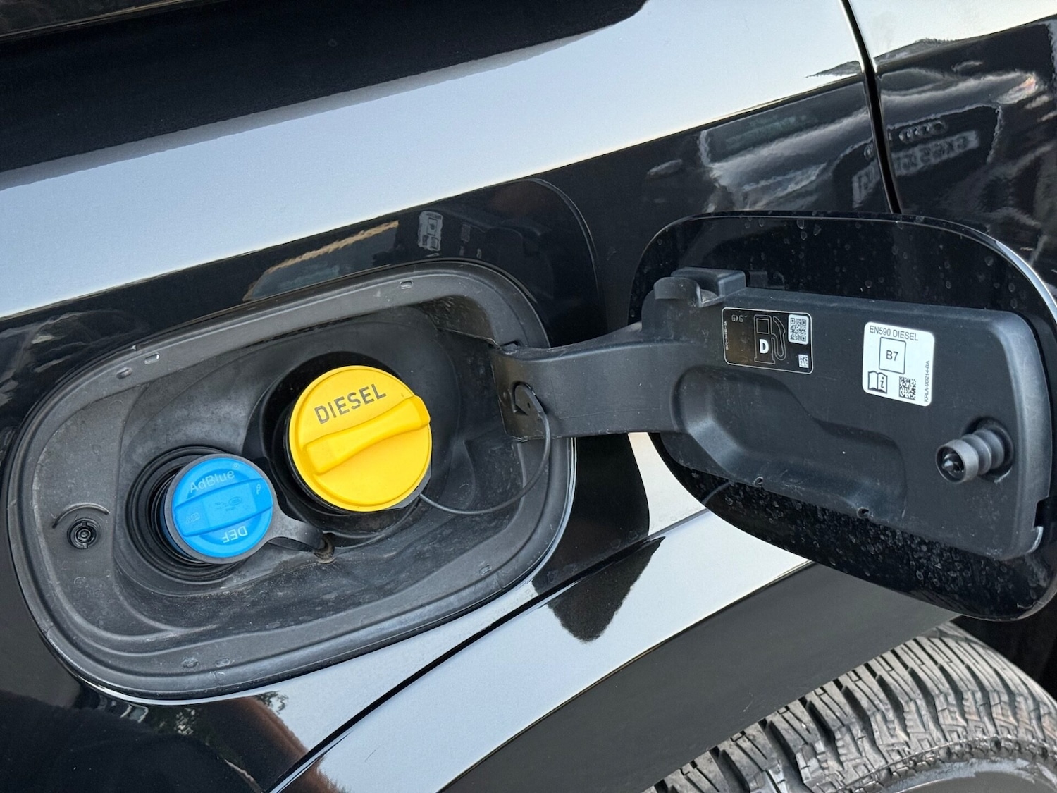 Used Land Rover Defender 2021 for sale - 75627025: Photo 65