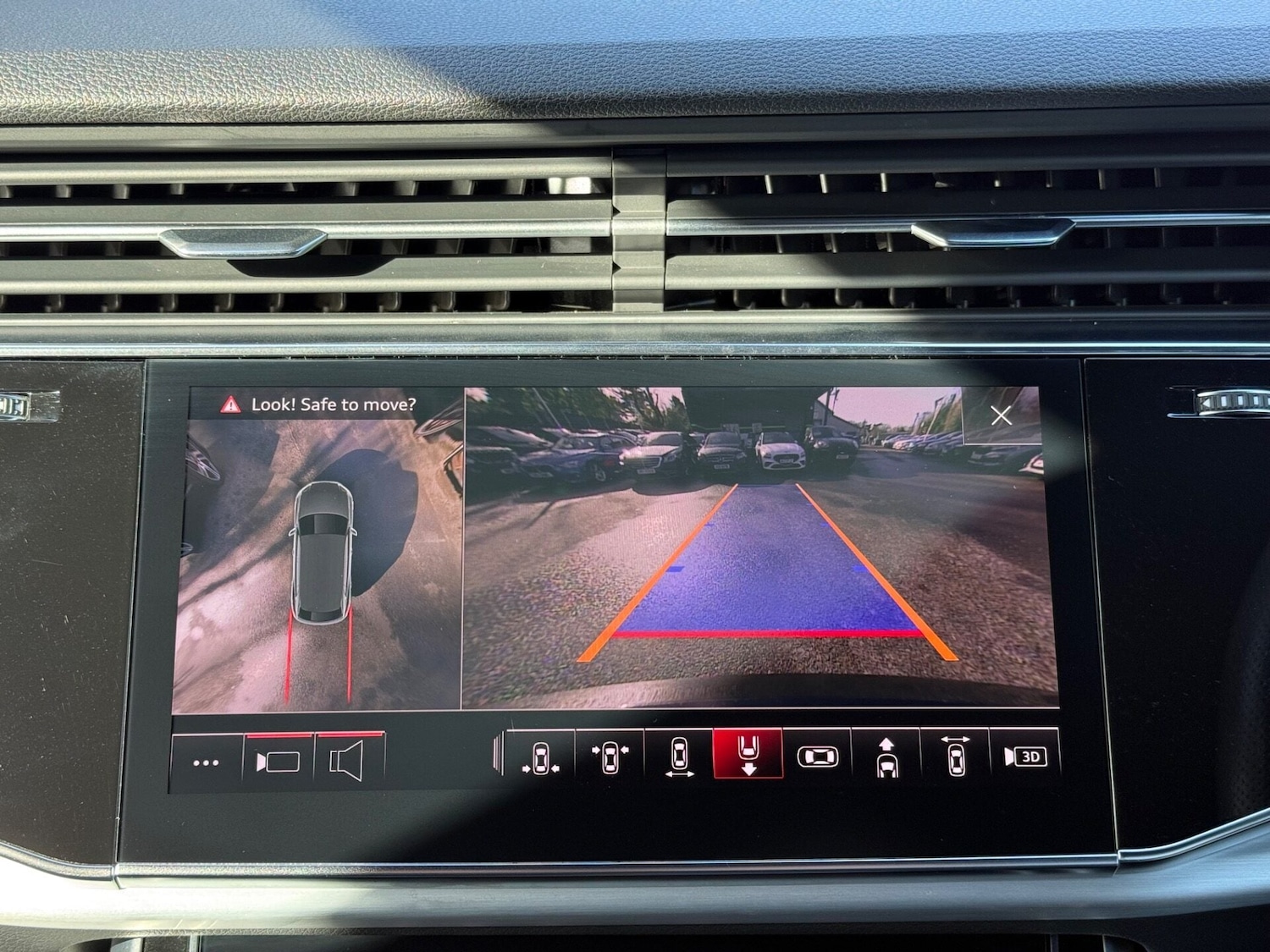 Used Audi Q8 2018 for sale - 77582437: Photo 43