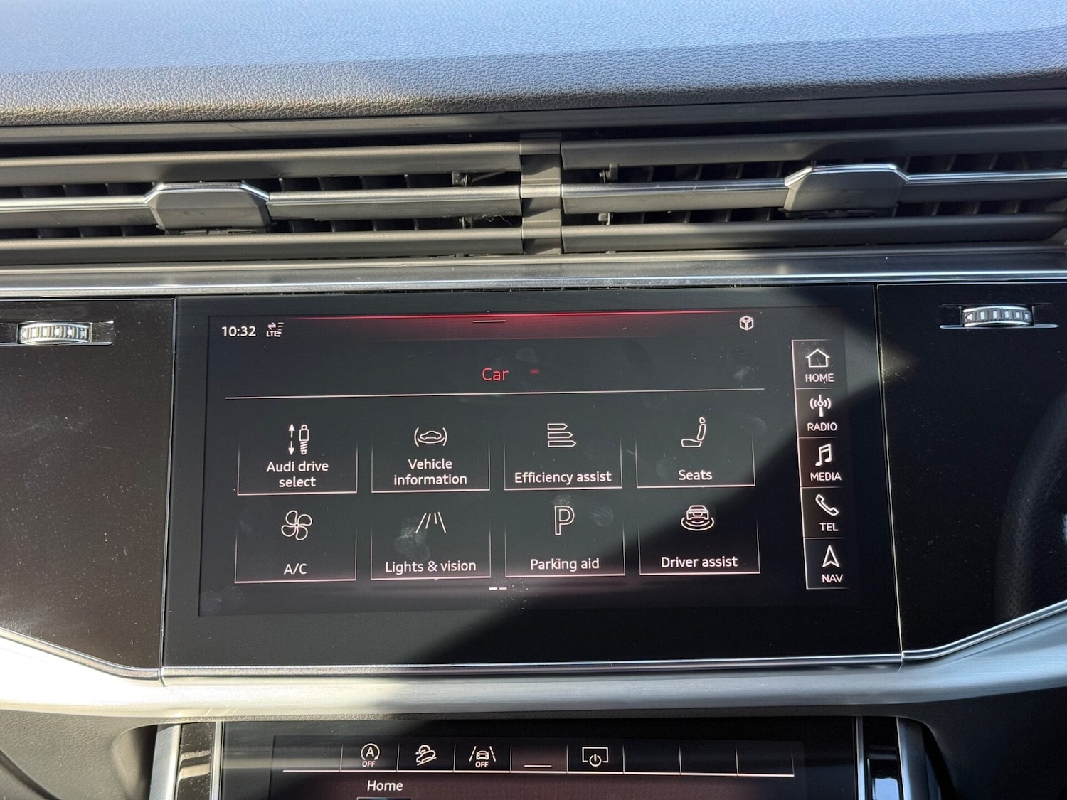 Used Audi Q8 2018 for sale - 77582437: Photo 49